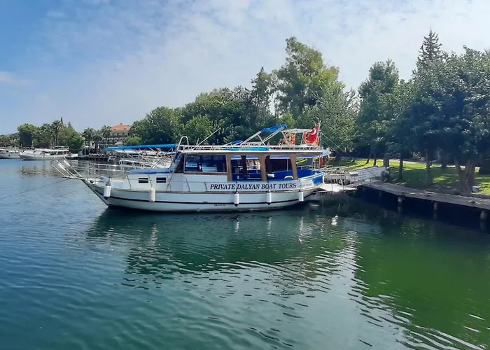 Ботель Dalyan Boat Tours *