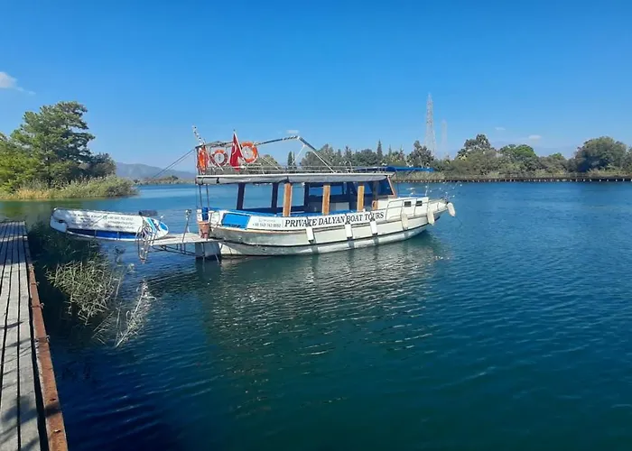 Dalyan Boat Tours Ботель *